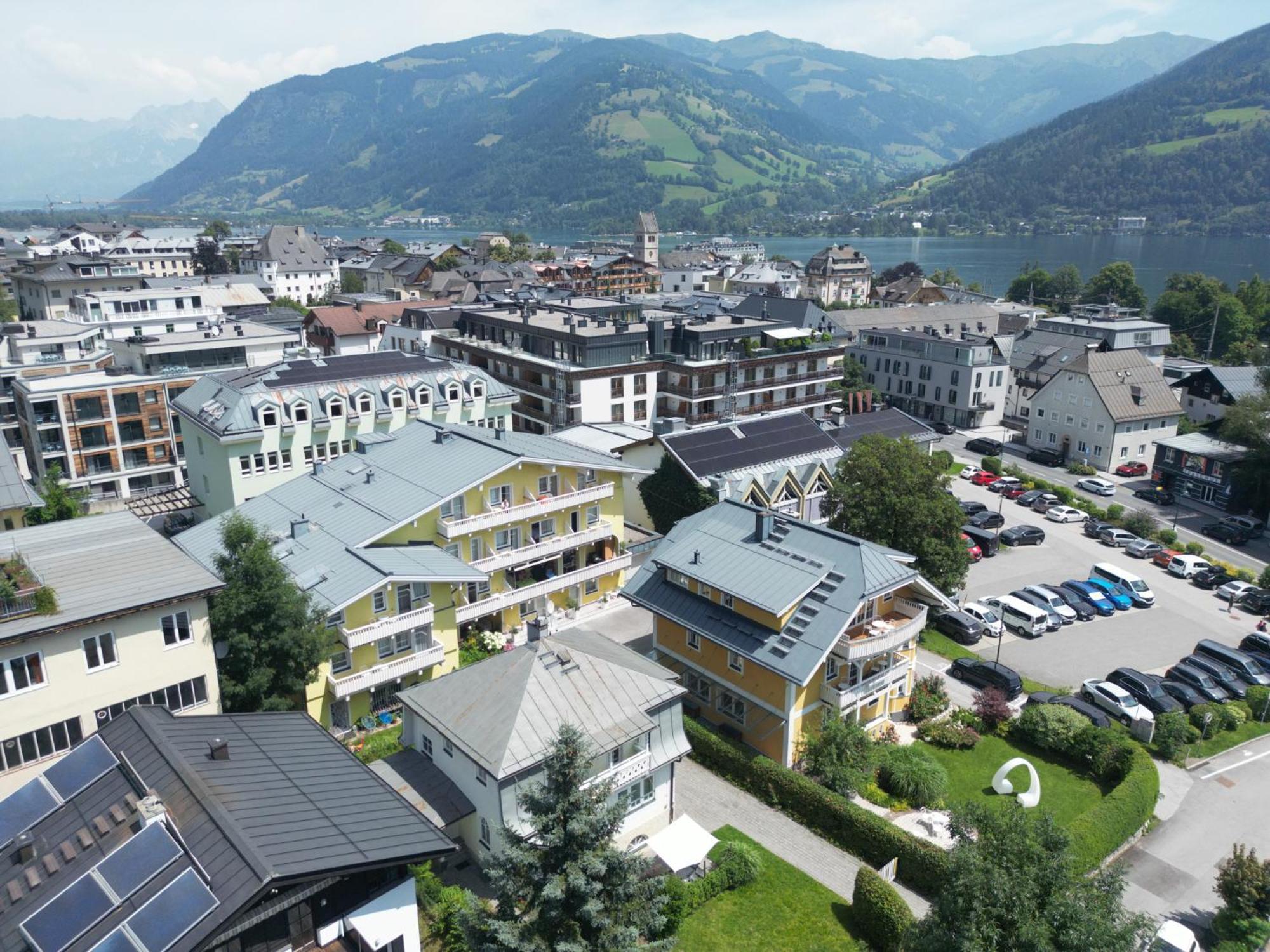 Das Zellersee 젤암제 외부 사진