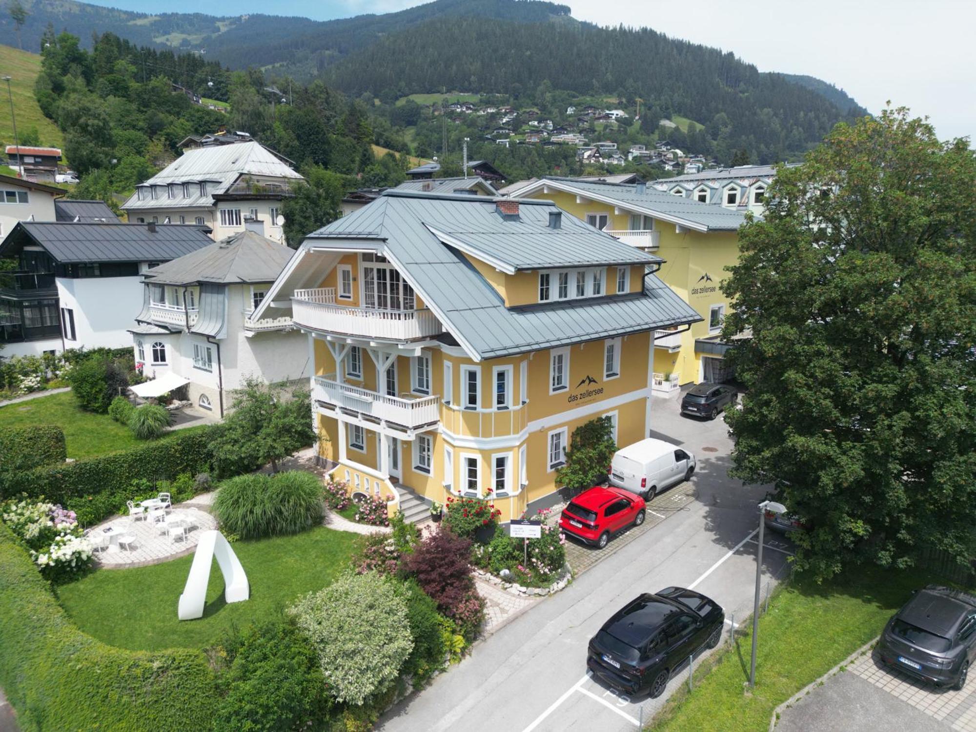 Das Zellersee 젤암제 외부 사진