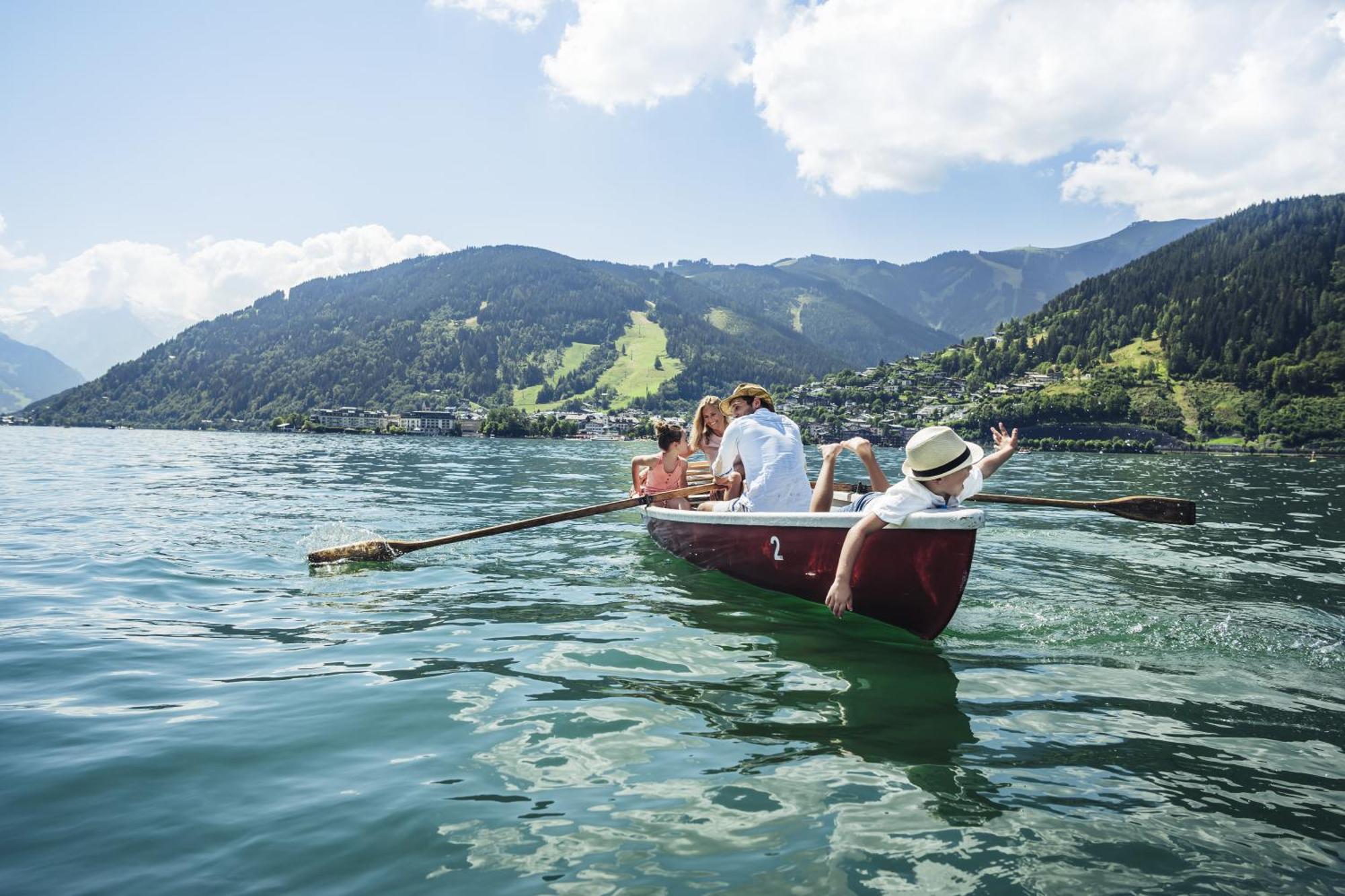 Das Zellersee 젤암제 외부 사진
